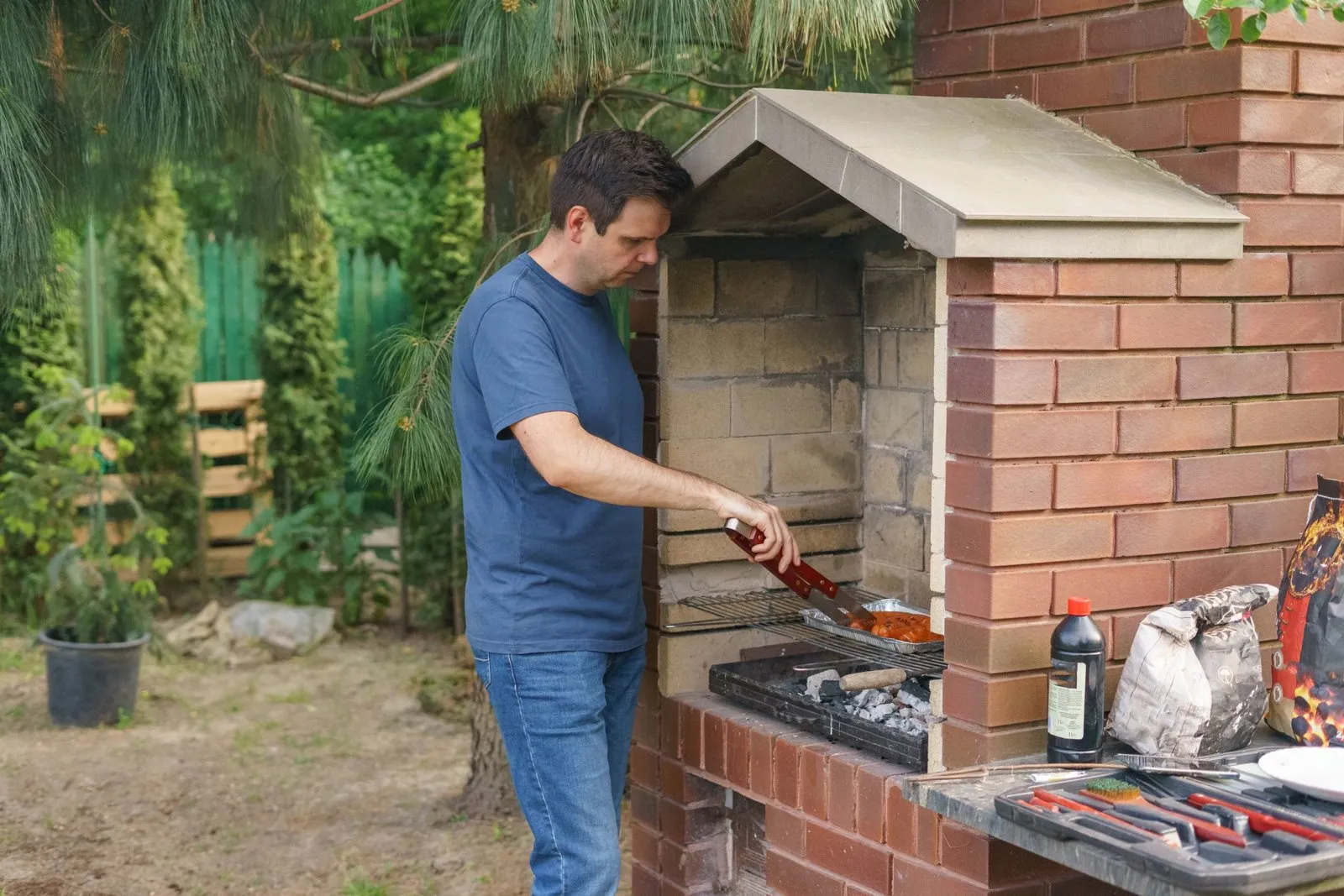Illustration : Barbecue en pierre : prix, résistance et installation